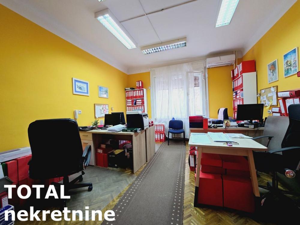 Slika 1 - Stan,NOVI SAD,CENTAR,kv: 82.00, € 254000, ID: 1099087