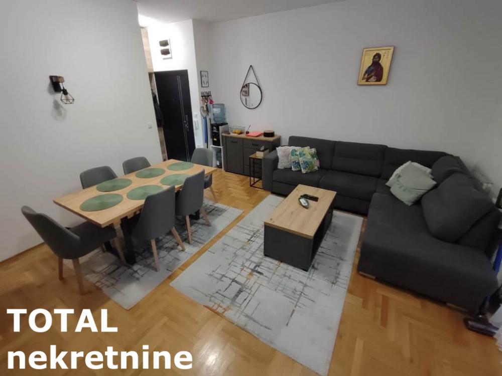 Slika 4 - Stan,NOVI SAD,BULEVAR PATRIJARHA PAVLA,kv: 46.00, € 110000, ID: 1099999