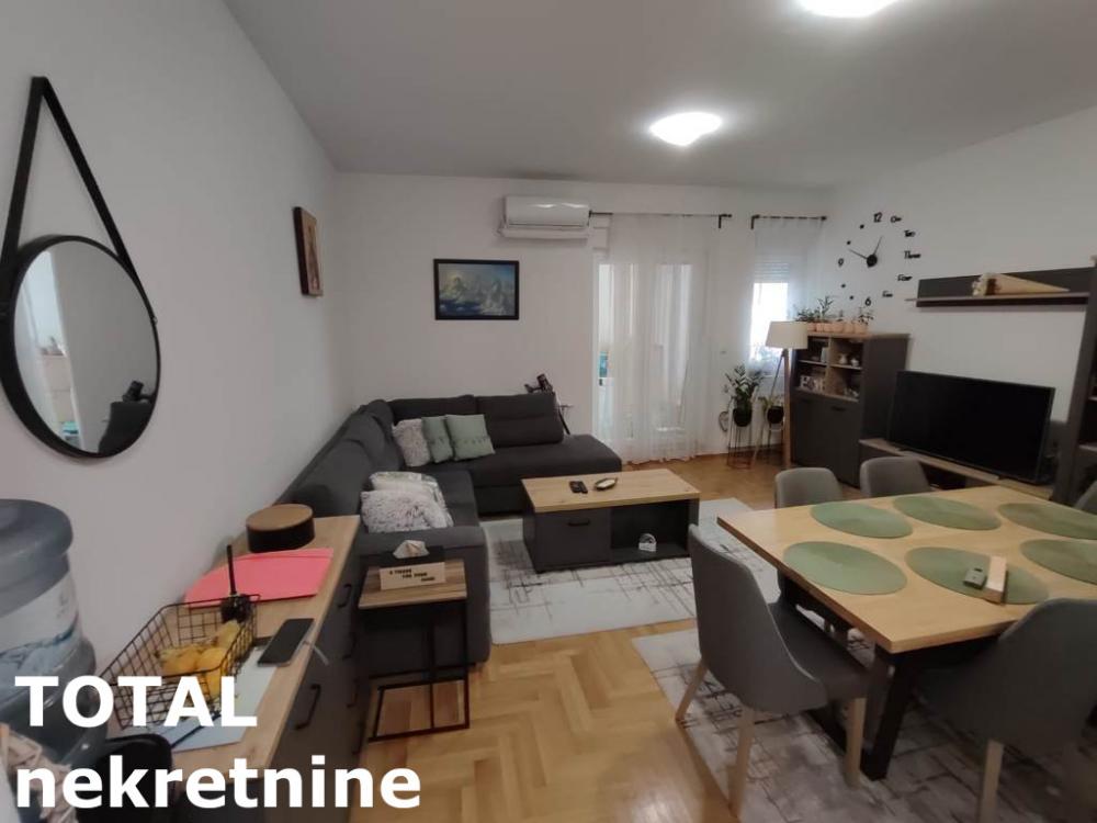 Slika 2 - Stan,NOVI SAD,BULEVAR PATRIJARHA PAVLA,kv: 46.00, € 110000, ID: 1099999