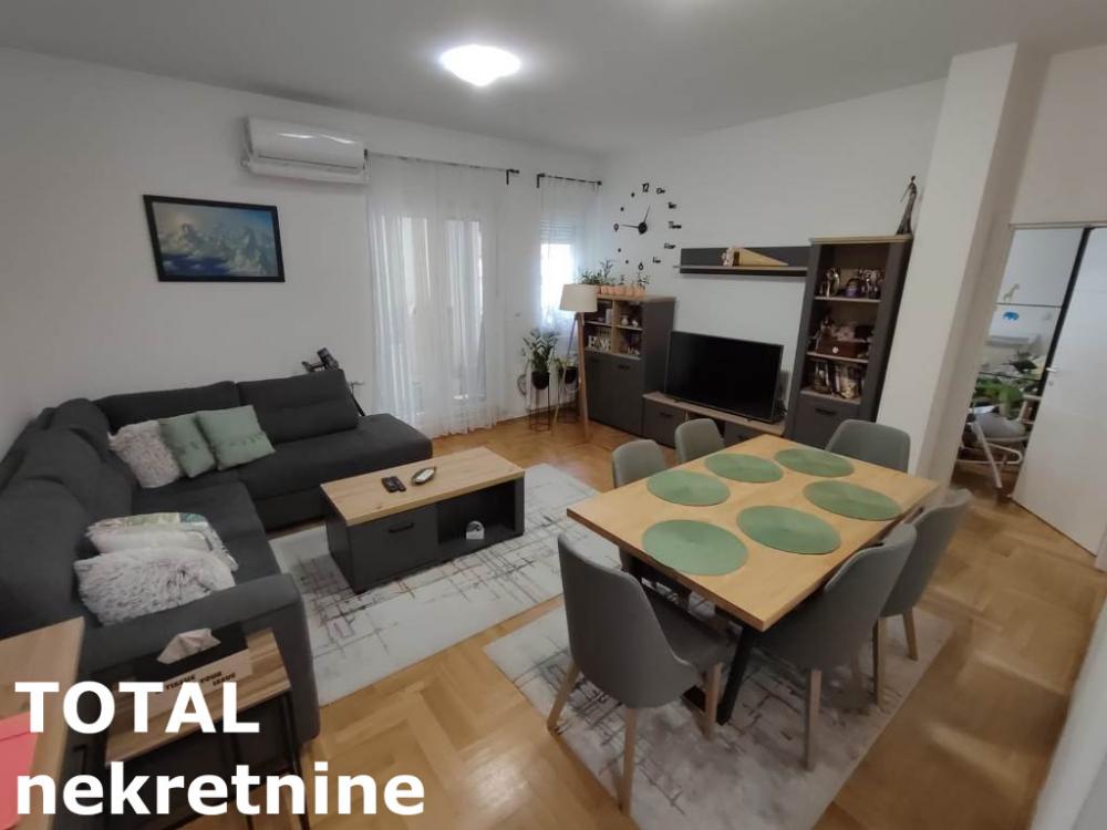 Slika 3 - Stan,NOVI SAD,BULEVAR PATRIJARHA PAVLA,kv: 46.00, € 110000, ID: 1099999