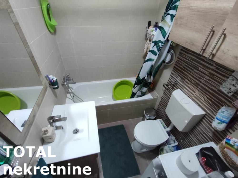 Slika 10 - Stan,NOVI SAD,BULEVAR PATRIJARHA PAVLA,kv: 46.00, € 110000, ID: 1099999