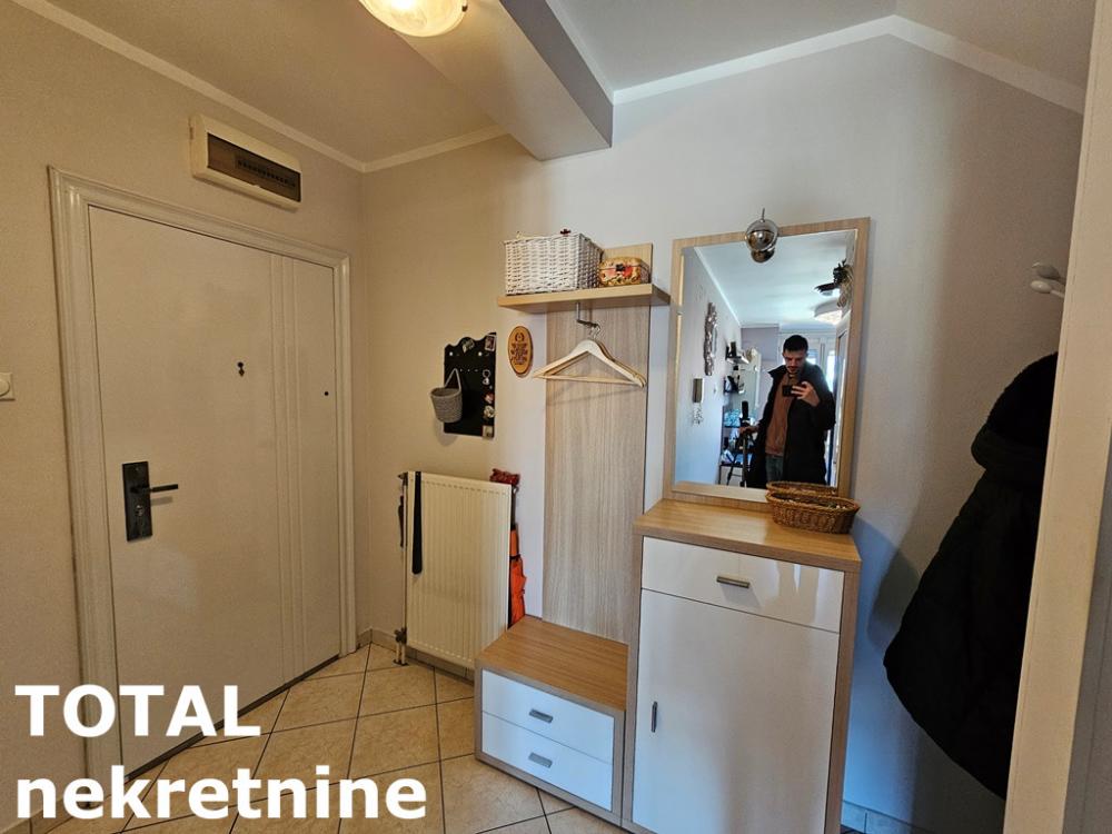 Slika 1 - Stan,NOVI SAD,GRBAVICA,kv: 80.00, € 206000, ID: 1100021