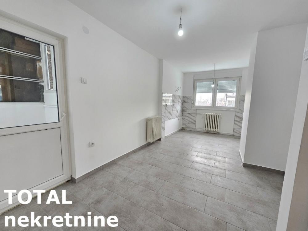 Slika 4 - Stan,NOVI SAD,BULEVAR,kv: 63.00, € 161400, ID: 1100087