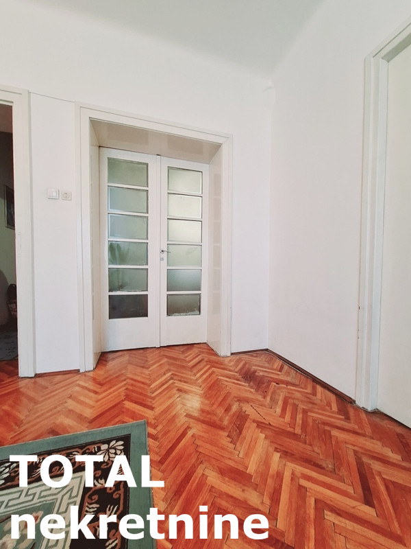 Slika 6 - Stan,NOVI SAD,CENTAR,kv: 127.00, € 381000, ID: 1100426