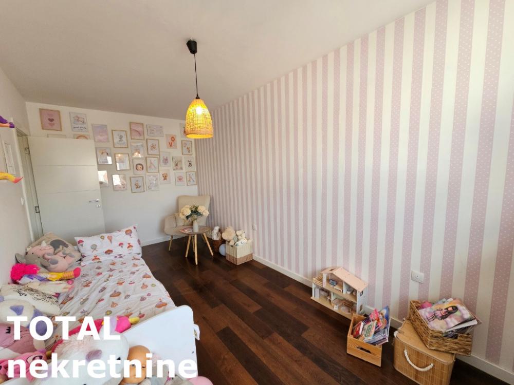 Slika 9 - Stan,NOVI SAD,TELEP,kv: 96.00, € 300000, ID: 1100200