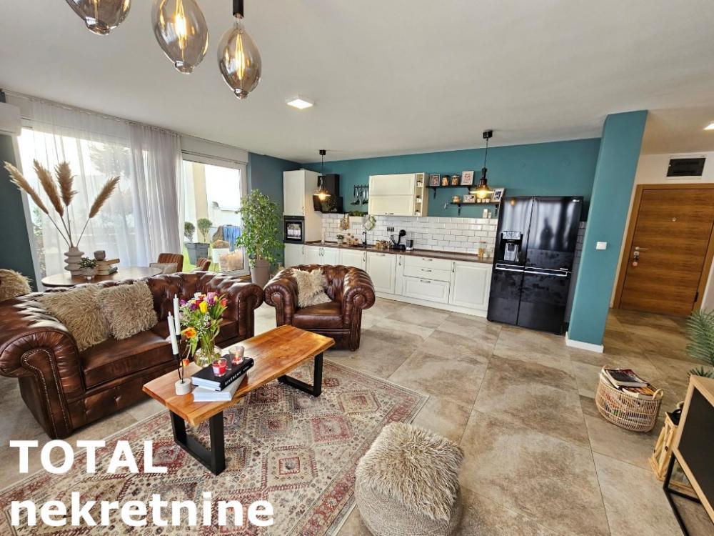 Slika 1 - Stan,NOVI SAD,TELEP,kv: 96.00, € 300000, ID: 1100200