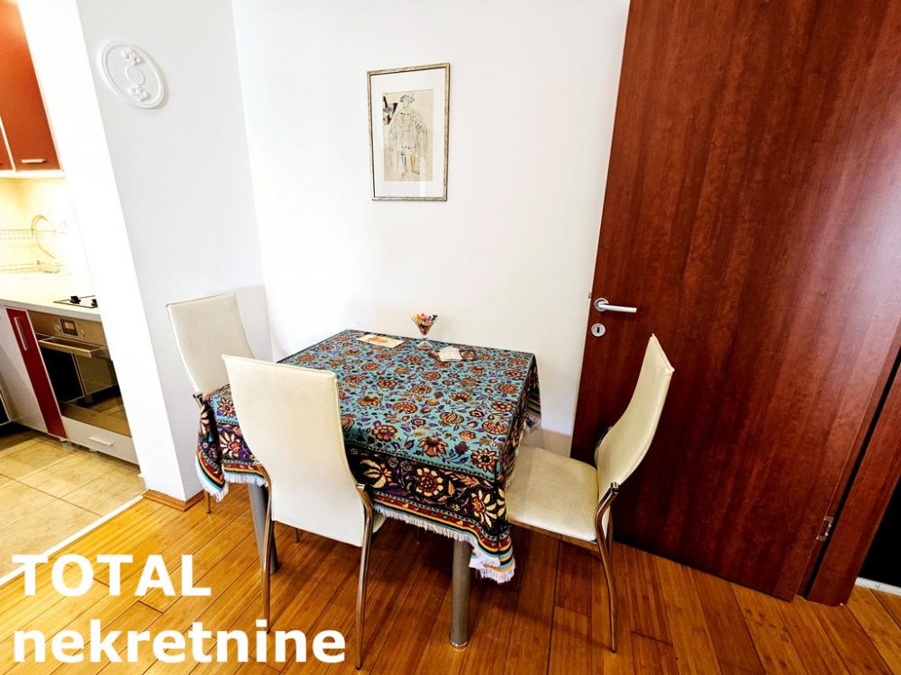 Slika 8 - Stan,NOVI SAD,CENTAR,kv: 31.00, € 108500, ID: 1100709