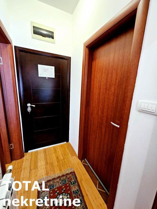 Slika 1 - Stan,NOVI SAD,CENTAR,kv: 31.00, € 108500, ID: 1100709