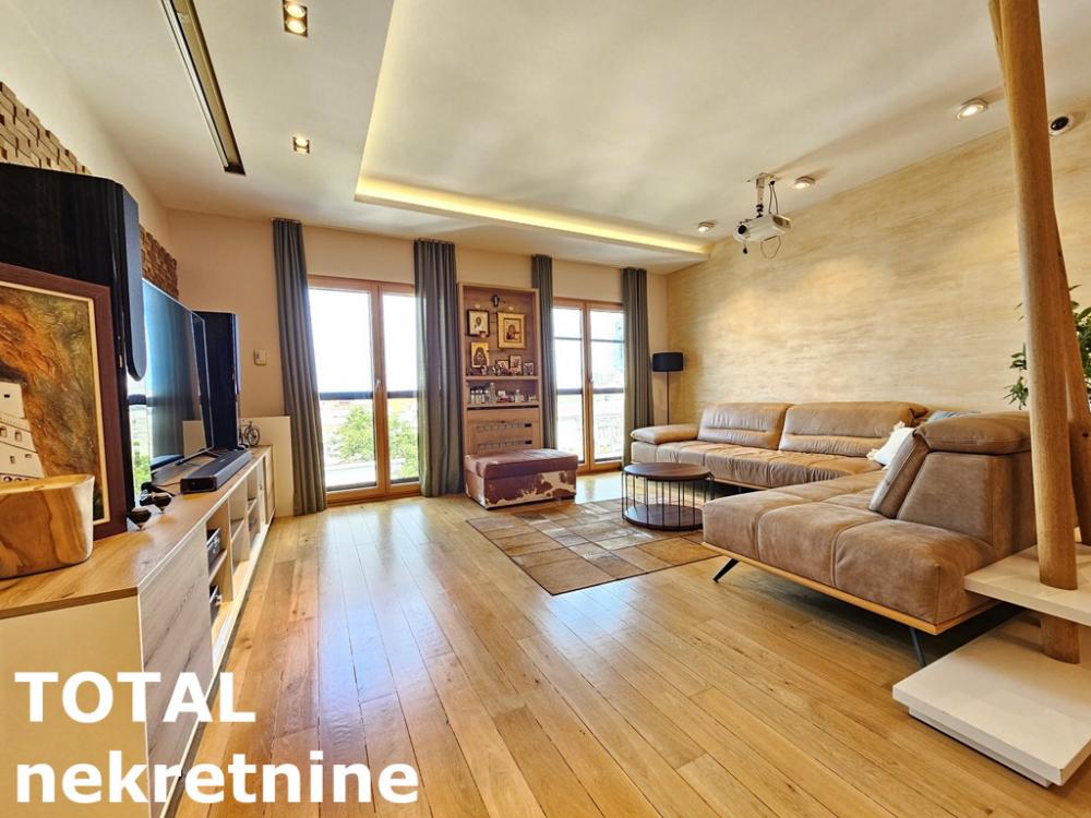 Slika 1 - Stan,NOVI SAD,CENTAR,kv: 132.00, € 500000, ID: 1100737