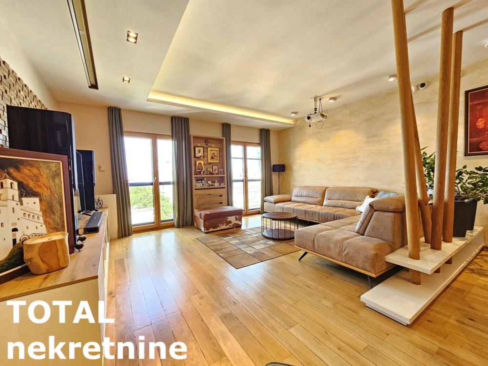 Slika 2 - Stan,NOVI SAD,CENTAR,kv: 132.00, € 500000, ID: 1100737