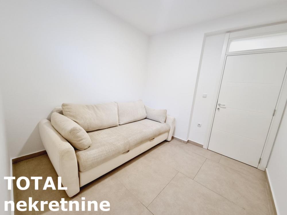 Slika 9 - Stan,NOVI SAD,SAJAM,kv: 70.00, € 107120, ID: 1099982