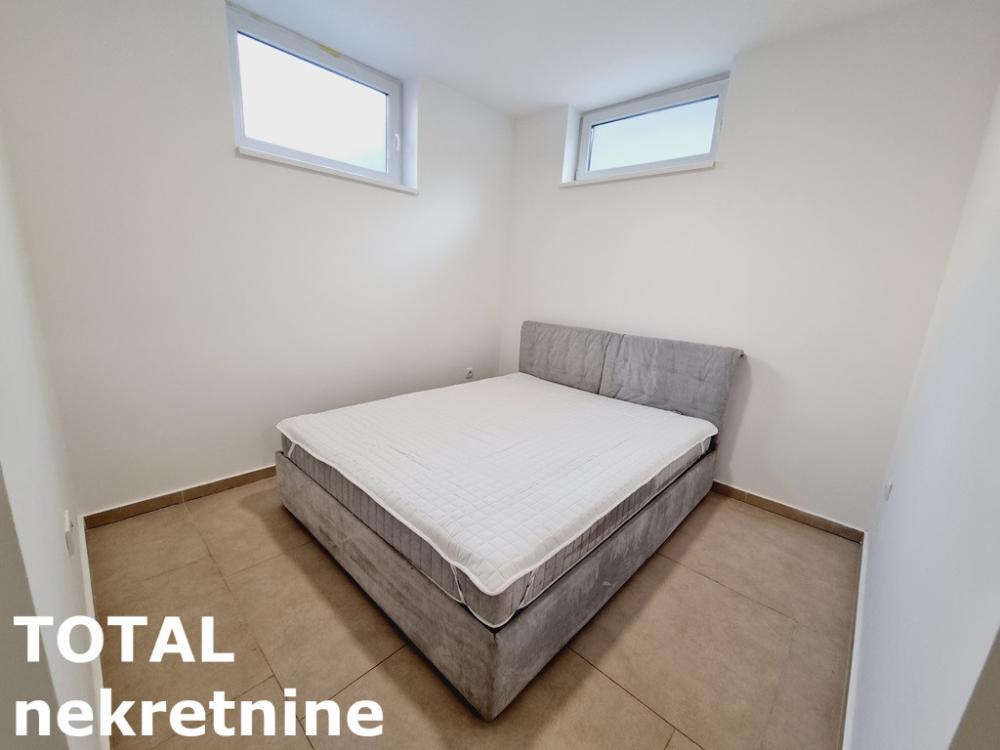 Slika 4 - Stan,NOVI SAD,SAJAM,kv: 70.00, € 107120, ID: 1099982