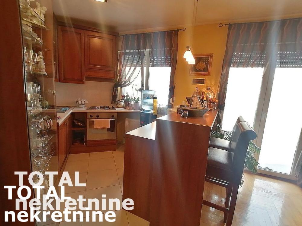 Slika 3 - Stan,NOVI SAD,GRBAVICA,kv: 103.00, € 262400, ID: 1098421