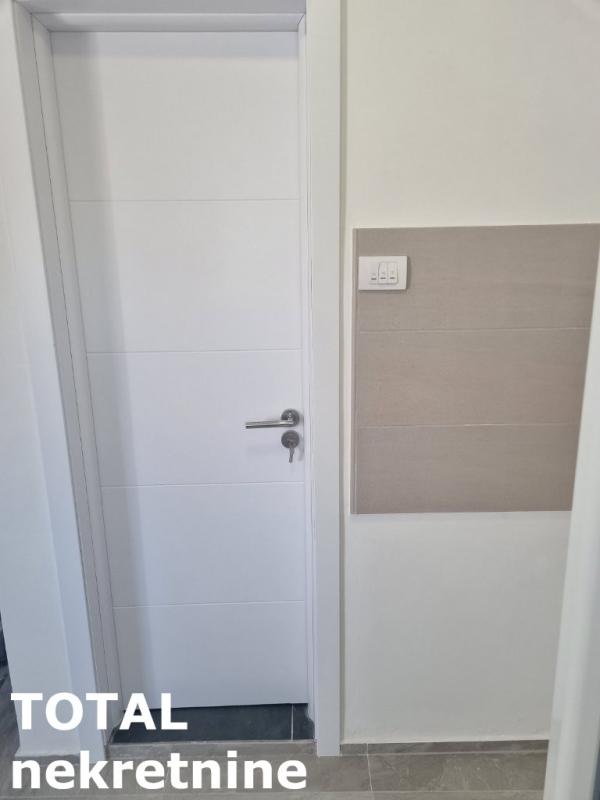 Slika 1 - Stan,NOVI SAD,CENTAR,kv: 18.00, € 58710, ID: 1098641