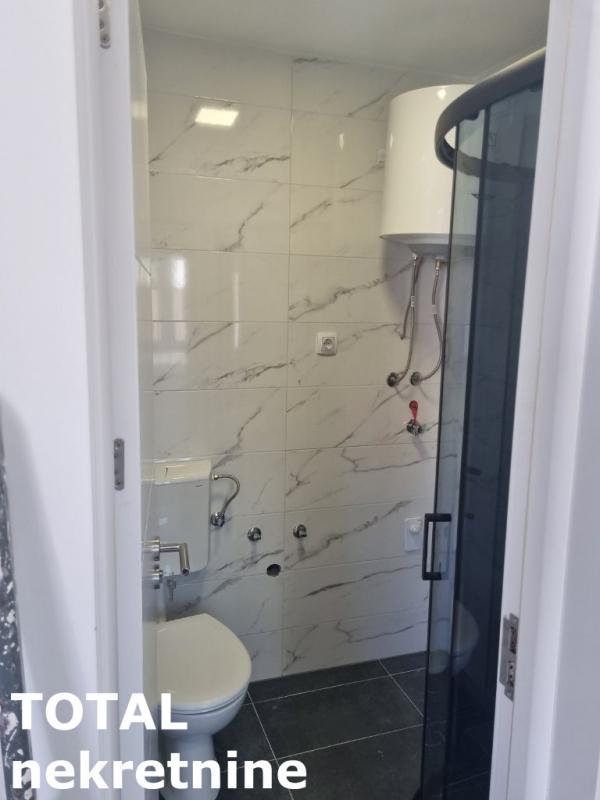 Slika 4 - Stan,NOVI SAD,CENTAR,kv: 18.00, € 58710, ID: 1098641