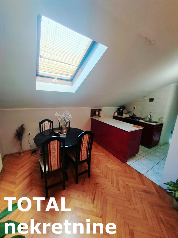 Slika 2 - Stan,NOVI SAD,BULEVAR,kv: 48.00, € 96000, ID: 1098663