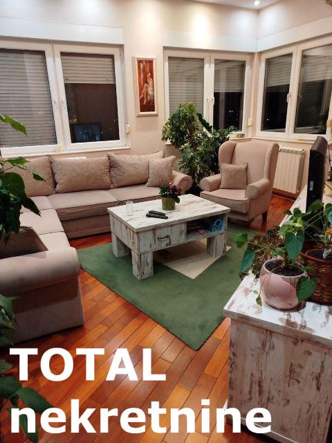 Glavna slika -Stan,NOVI SAD,BULEVAR EVROPE,kv: 66.00, € 165000, ID: 1098683