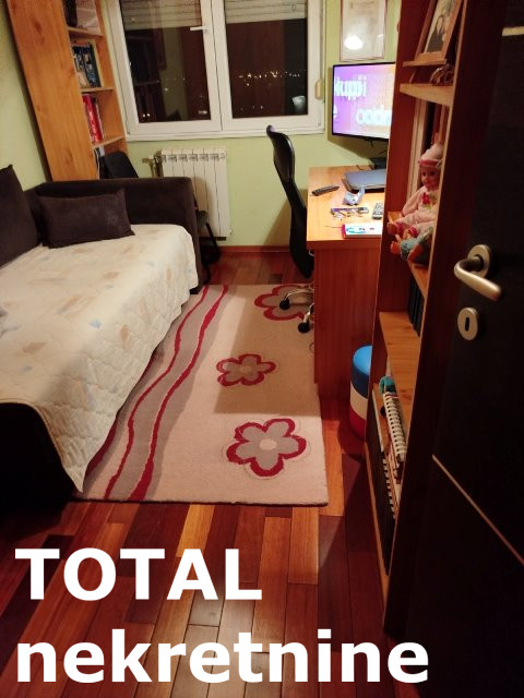 Slika 9 - Stan,NOVI SAD,BULEVAR EVROPE,kv: 66.00, € 165000, ID: 1098683