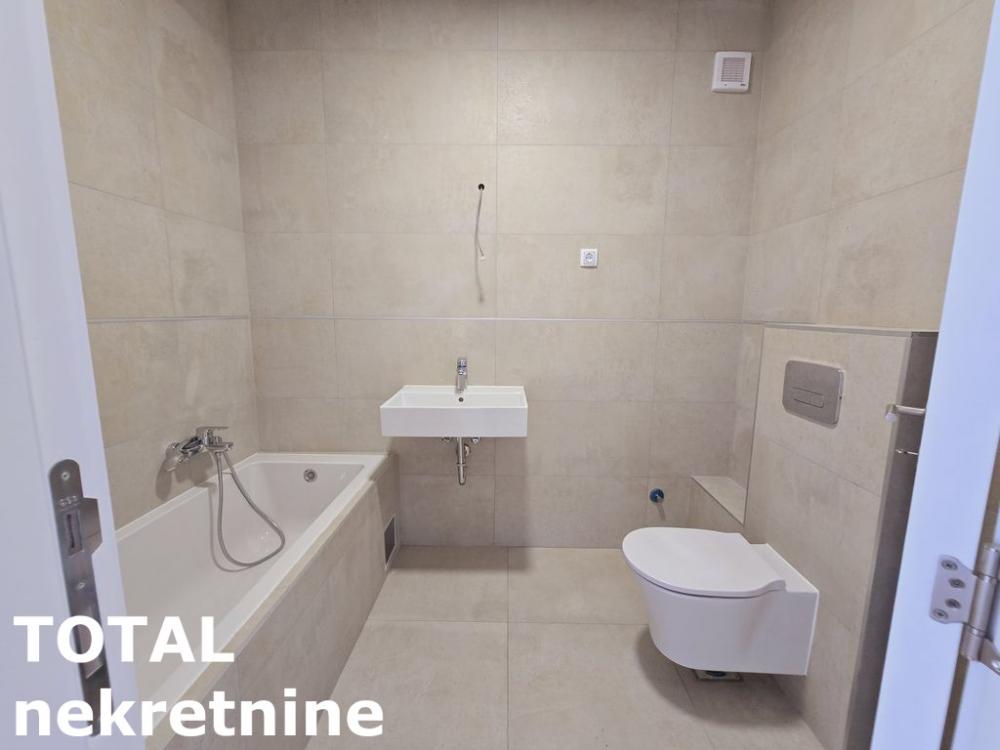 Slika 5 - Stan,PETROVARADIN,PETROVARADIN,kv: 72.00, € 155730, ID: 1098758