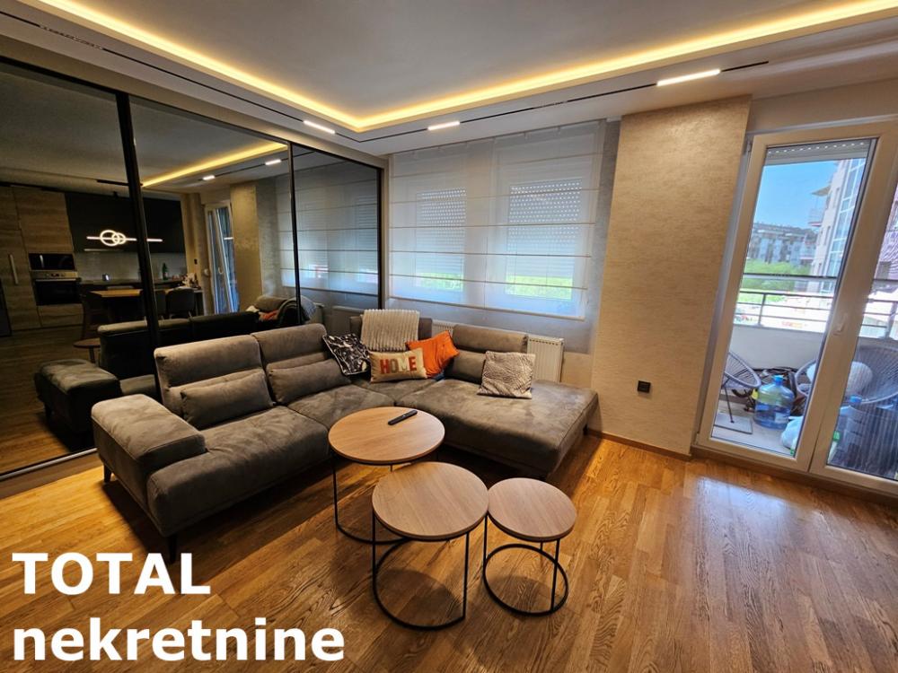 Slika 1 - Stan,NOVI SAD,BULEVAR PATRIJARHA PAVLA,kv: 84.00, € 235000, ID: 1100484