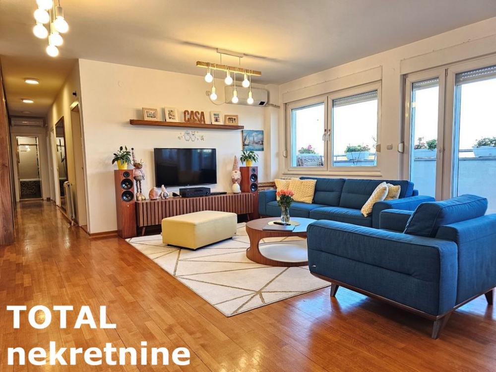 Slika 2 - Stan,NOVI SAD,CENTAR,kv: 112.00, € 350000, ID: 1098391