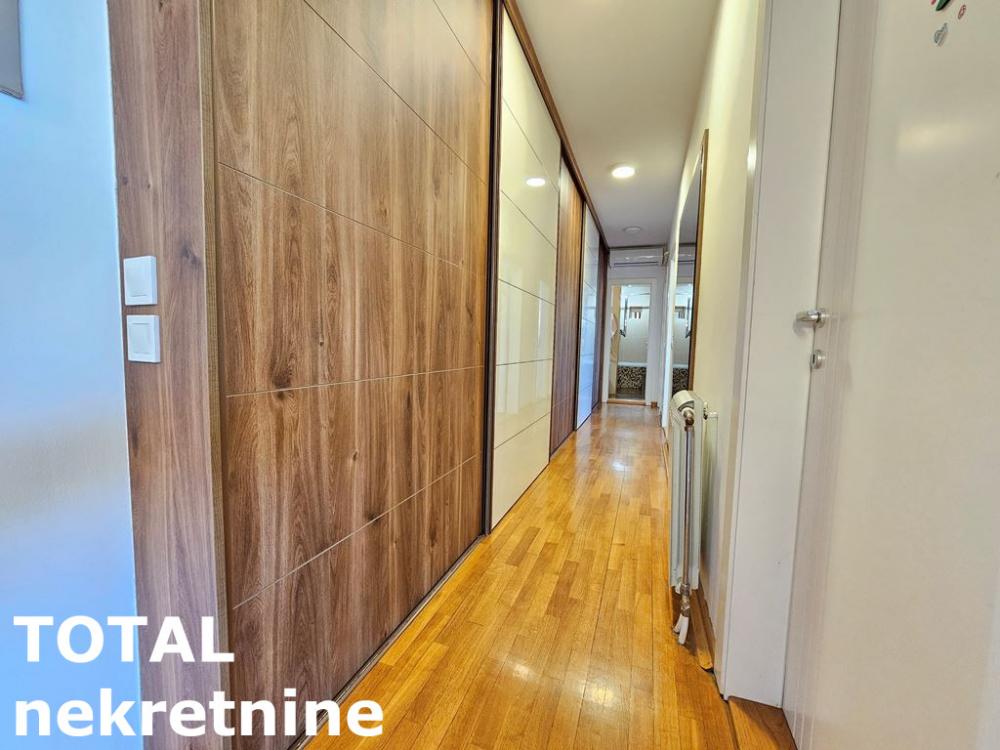 Slika 11 - Stan,NOVI SAD,CENTAR,kv: 112.00, € 350000, ID: 1098391