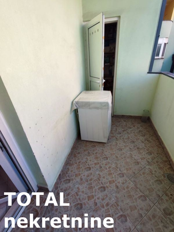 Slika 11 - Stan,NOVI SAD,GRBAVICA,kv: 56.00, € 147000, ID: 1100130