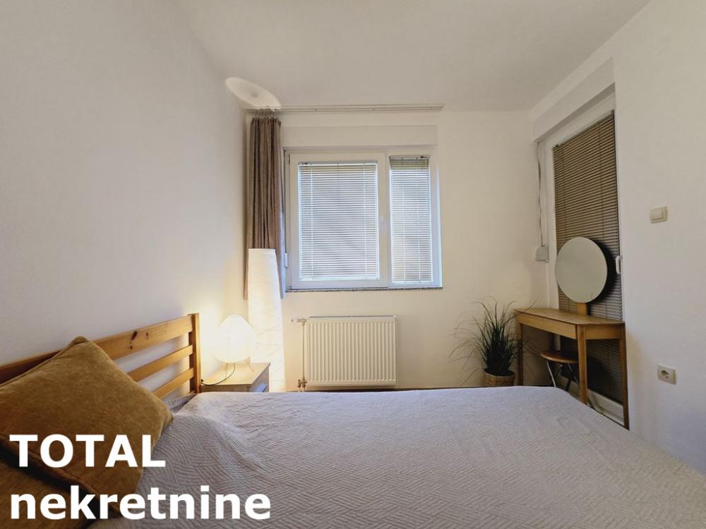 Slika 11 - Stan,NOVI SAD,BULEVAR PATRIJARHA PAVLA,kv: 48.00, € 116000, ID: 1098832