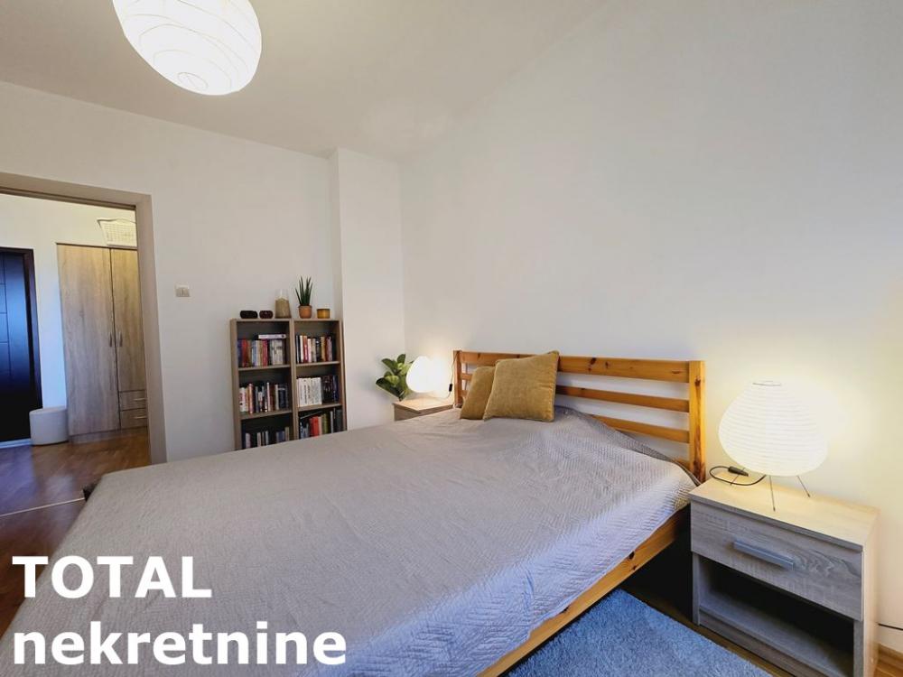 Slika 10 - Stan,NOVI SAD,BULEVAR PATRIJARHA PAVLA,kv: 48.00, € 116000, ID: 1098832