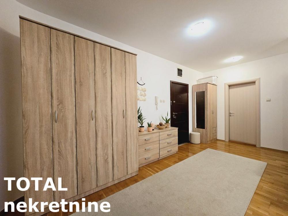 Slika 7 - Stan,NOVI SAD,BULEVAR PATRIJARHA PAVLA,kv: 48.00, € 116000, ID: 1098832