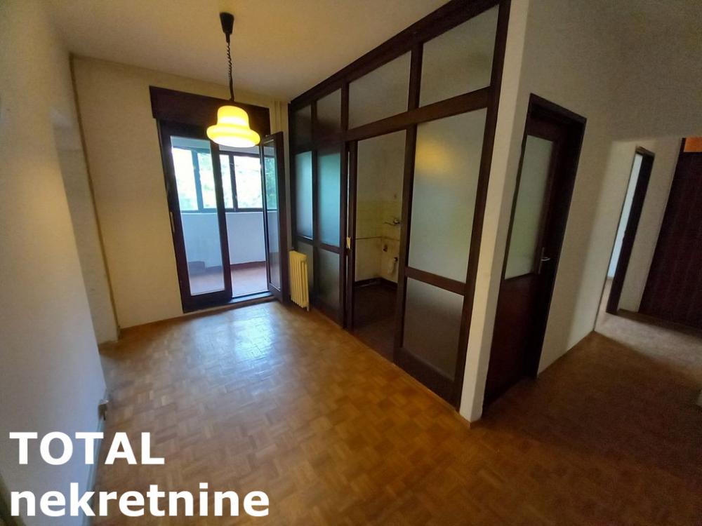 Slika 2 - Stan,NOVI SAD,SAJAM,kv: 70.00, € 140000, ID: 1097302