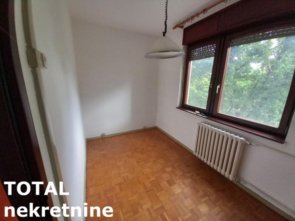 Slika 5 - Stan,NOVI SAD,SAJAM,kv: 70.00, € 140000, ID: 1097302