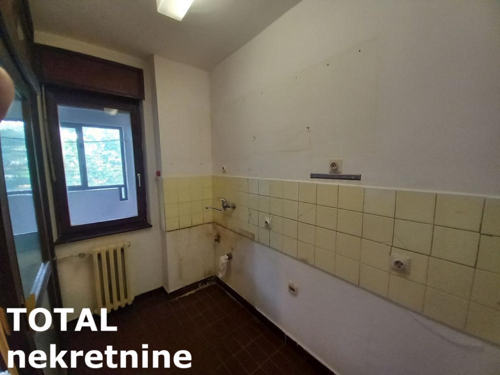 Slika 10 - Stan,NOVI SAD,SAJAM,kv: 70.00, € 140000, ID: 1097302