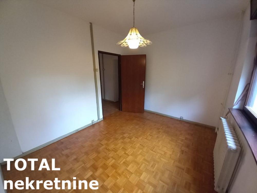 Slika 4 - Stan,NOVI SAD,SAJAM,kv: 70.00, € 140000, ID: 1097302