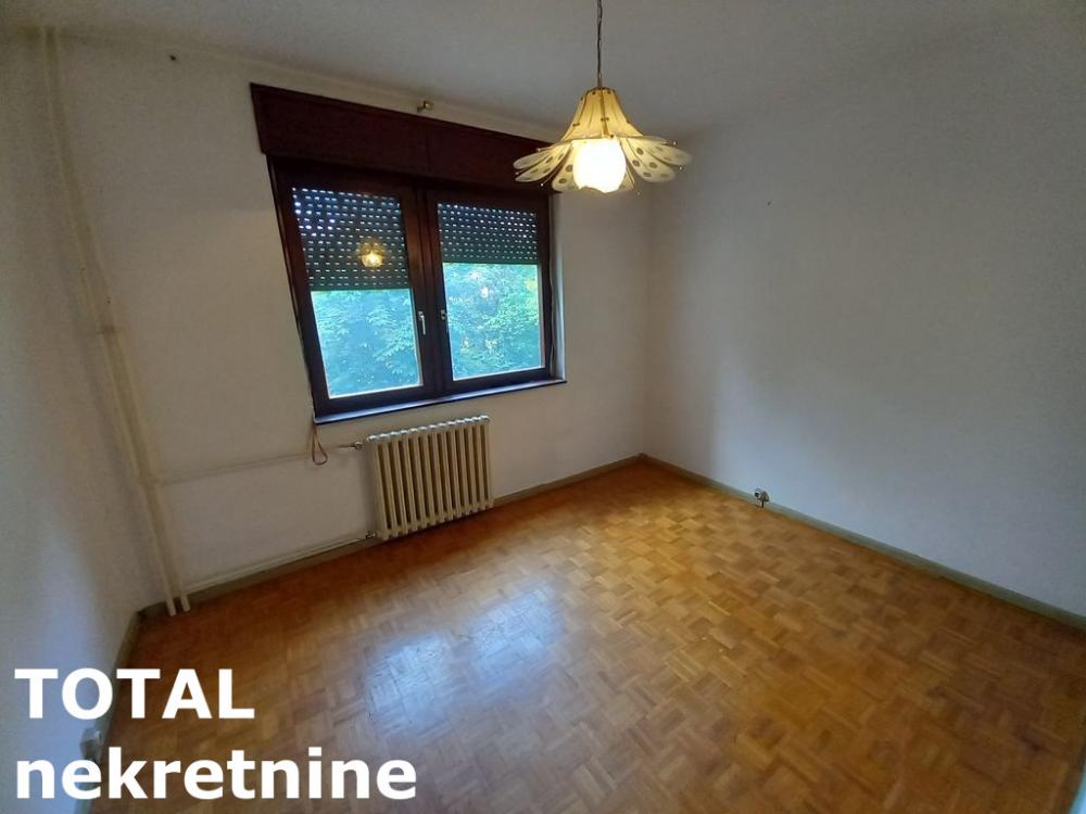 Slika 3 - Stan,NOVI SAD,SAJAM,kv: 70.00, € 140000, ID: 1097302