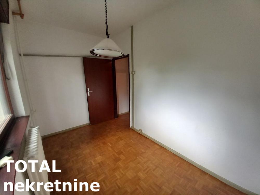 Slika 6 - Stan,NOVI SAD,SAJAM,kv: 70.00, € 140000, ID: 1097302