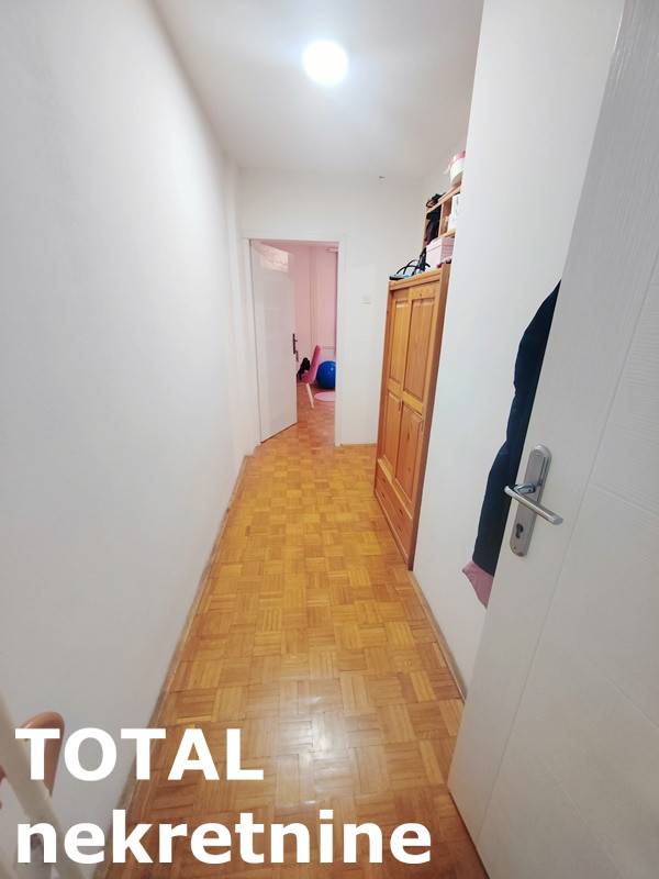 Slika 9 - Stan,NOVI SAD,NOVO NASELJE - ŠARENGRAD,kv: 62.00, € 156000, ID: 1100119