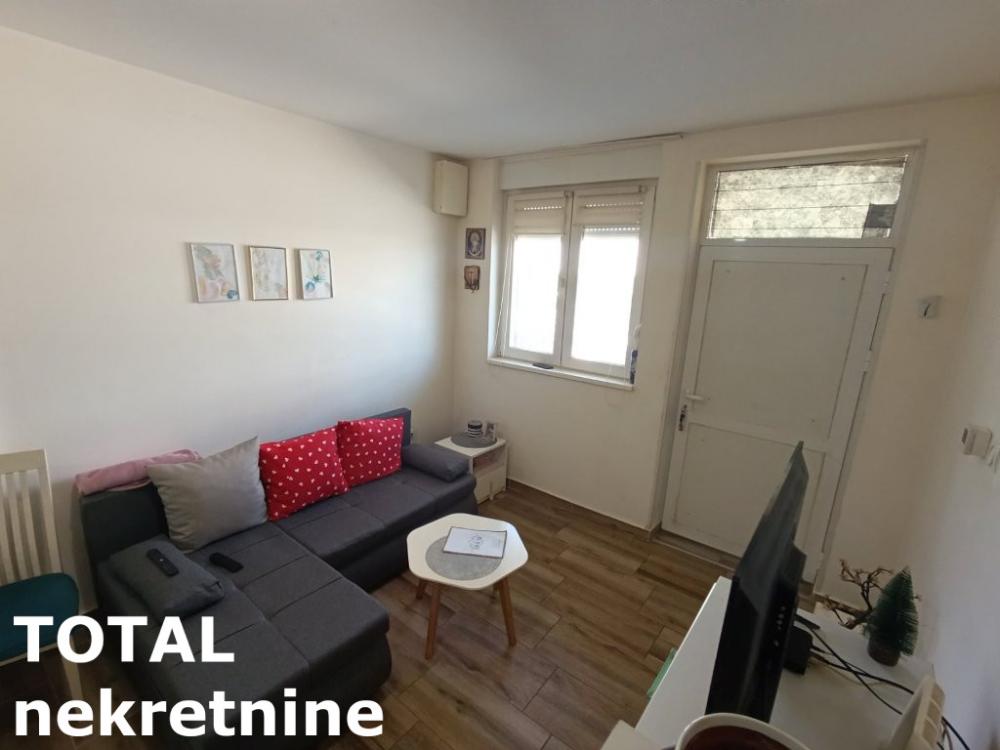 Slika 1 - Stan,NOVI SAD,ADICE,kv: 26.00, € 53560, ID: 1100625