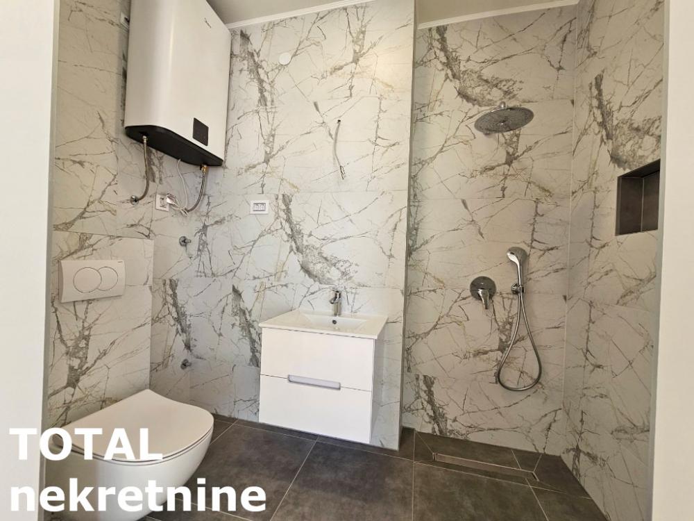 Slika 8 - Stan,NOVI SAD,GRBAVICA,kv: 185.00, € 566500, ID: 1100859