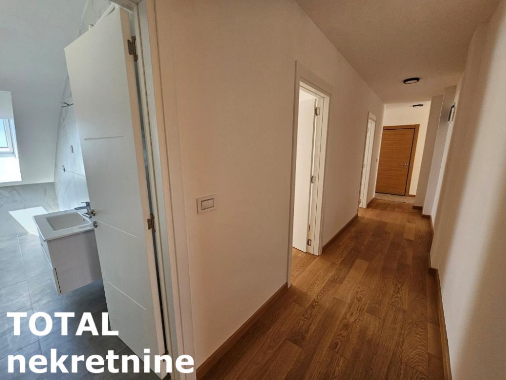 Slika 5 - Stan,NOVI SAD,GRBAVICA,kv: 185.00, € 566500, ID: 1100859