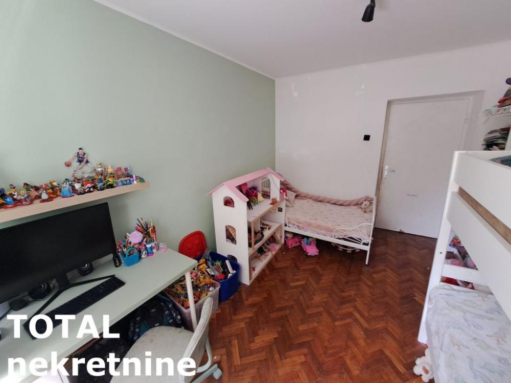 Slika 4 - Stan,NOVI SAD,BULEVAR,kv: 51.00, € 133900, ID: 1098790