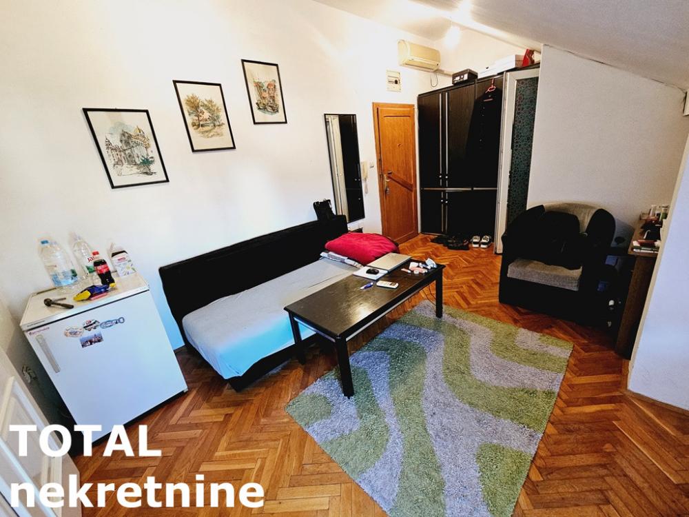 Slika 2 - Stan,NOVI SAD,CENTAR,kv: 26.00, € 76220, ID: 1099456