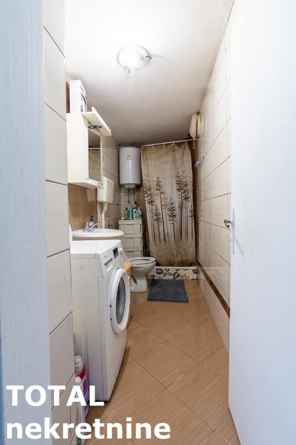 Slika 11 - Stan,NOVI SAD,PODBARA,kv: 36.00, € 87000, ID: 1099895