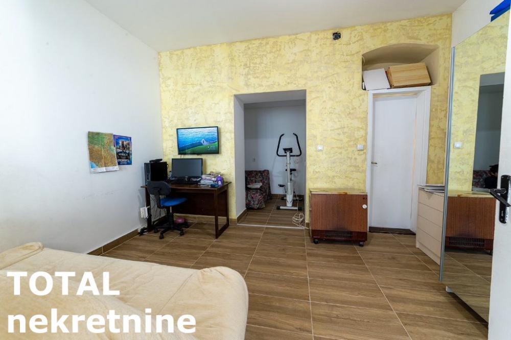 Slika 9 - Stan,NOVI SAD,PODBARA,kv: 36.00, € 87000, ID: 1099895