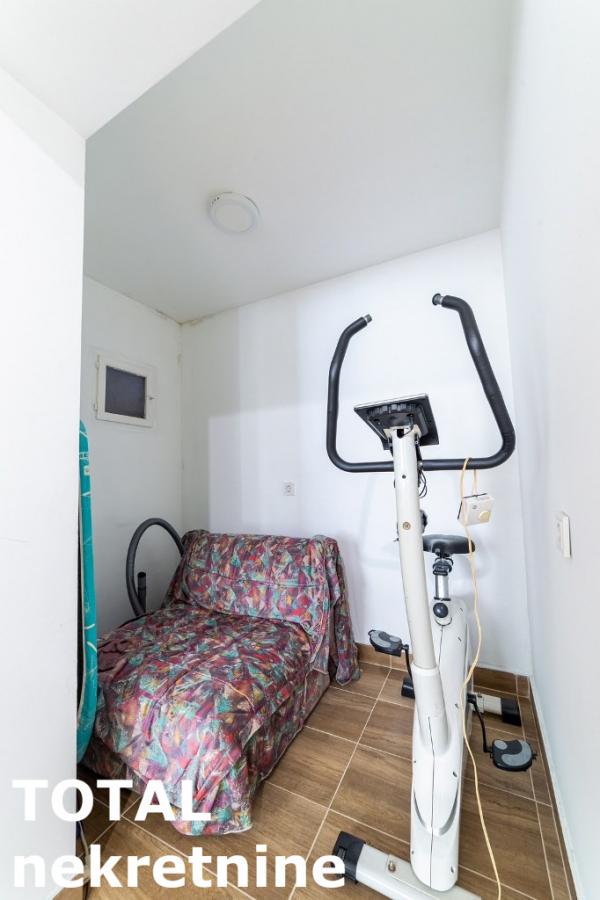 Slika 10 - Stan,NOVI SAD,PODBARA,kv: 36.00, € 87000, ID: 1099895