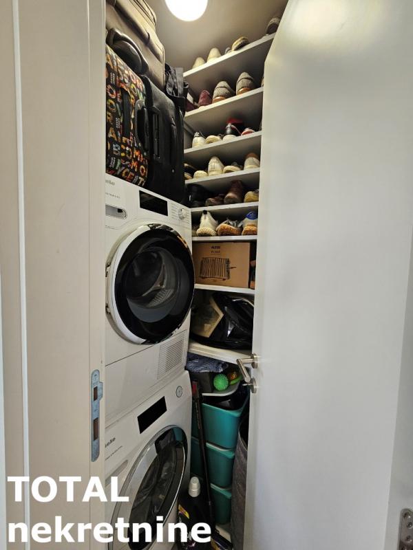 Slika 11 - Stan,NOVI SAD,BULEVAR EVROPE,kv: 61.00, € 220000, ID: 1100378