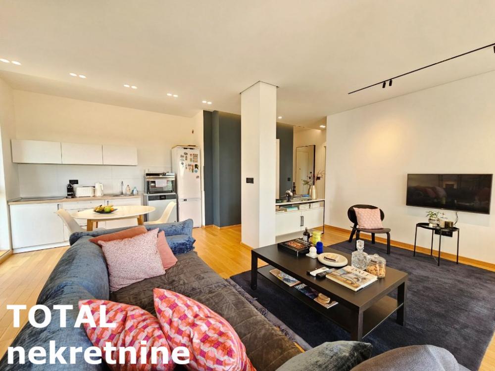 Slika 1 - Stan,NOVI SAD,BULEVAR EVROPE,kv: 61.00, € 220000, ID: 1100378