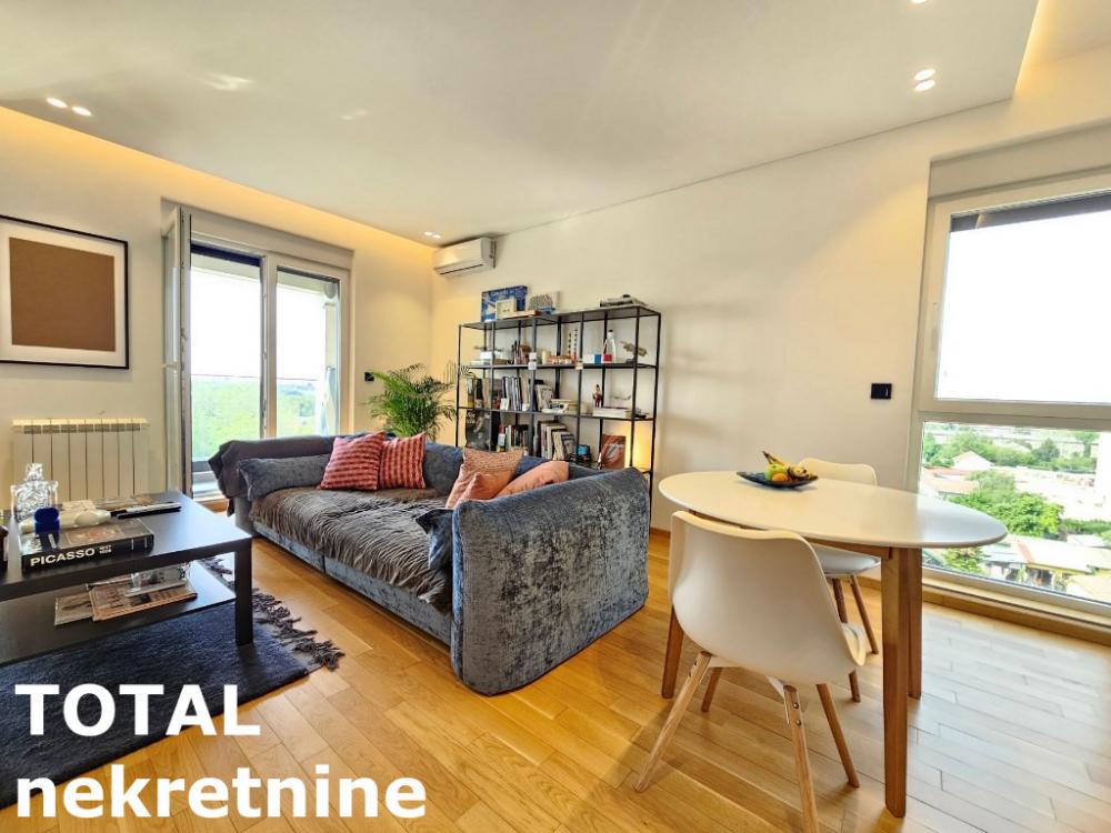 Slika 2 - Stan,NOVI SAD,BULEVAR EVROPE,kv: 61.00, € 220000, ID: 1100378