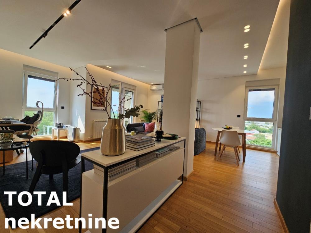 Slika 5 - Stan,NOVI SAD,BULEVAR EVROPE,kv: 61.00, € 220000, ID: 1100378