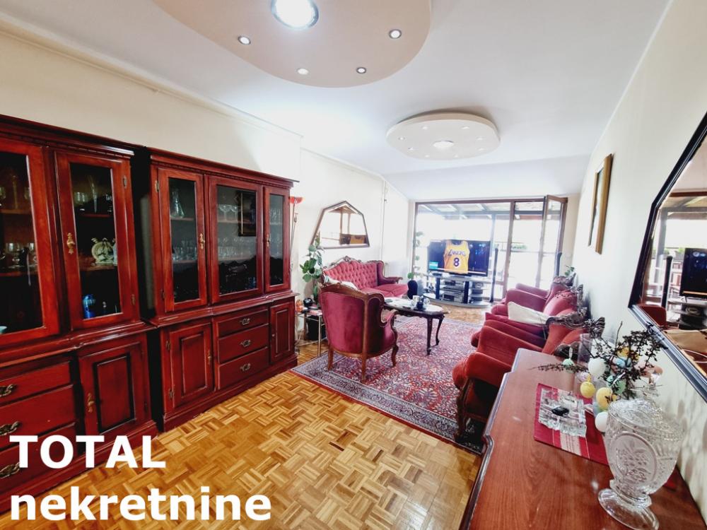 Slika 1 - Stan,NOVI SAD,CENTAR,kv: 137.00, € 339900, ID: 1100503